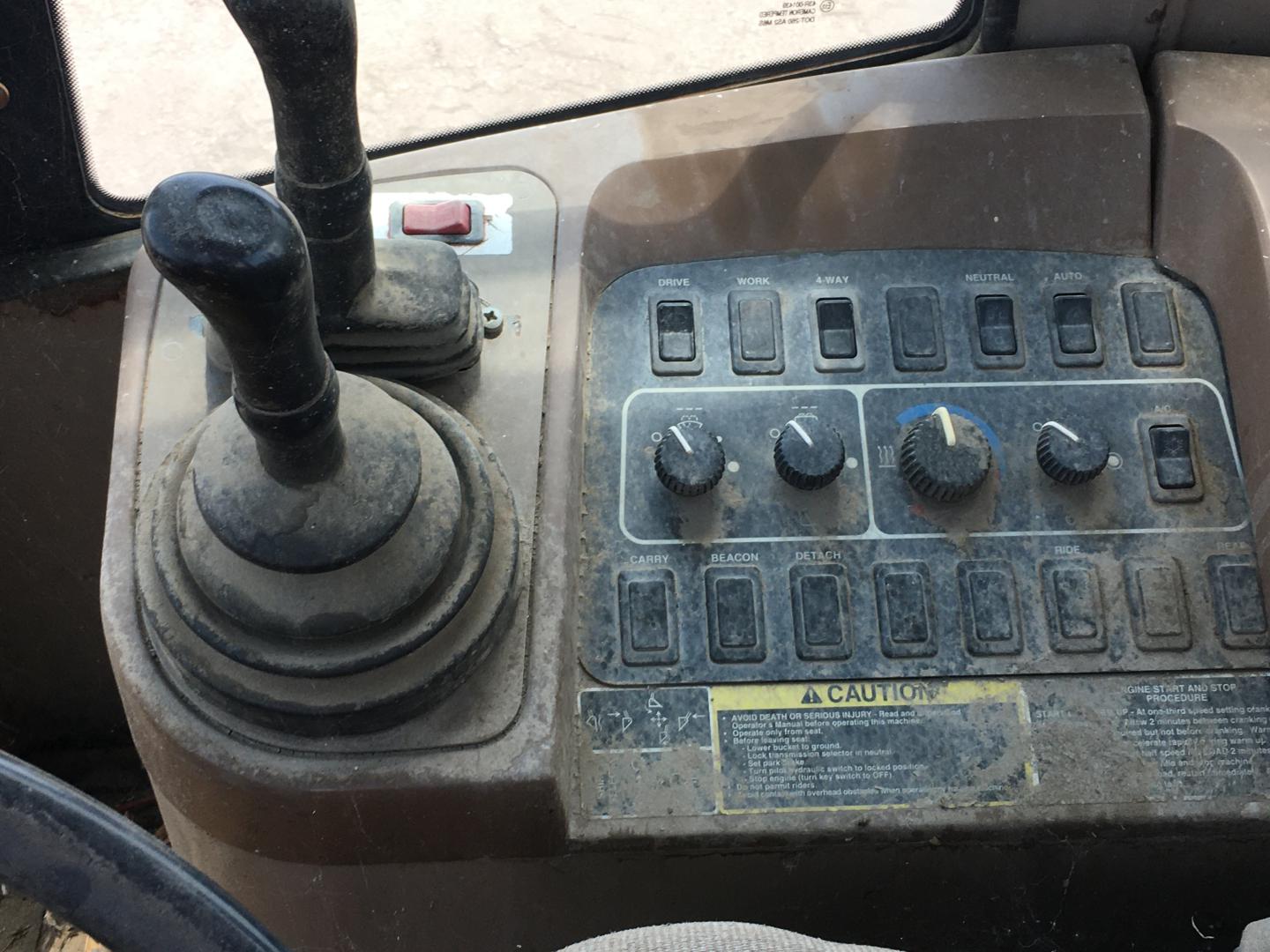 ./imagenes/INVOICE/2019/16795/CARGADOR FRONTAL JOHN DEERE 544H (31).JPG